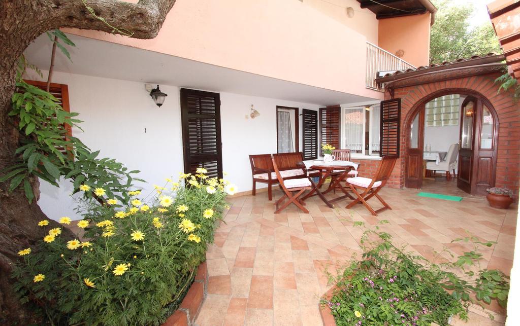 Apartments Villa Lucu Rovinj Exteriör bild