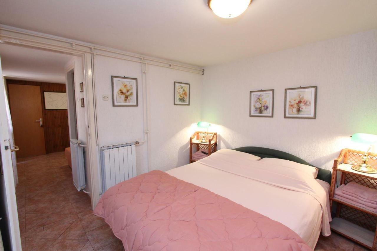 Apartments Villa Lucu Rovinj Rum bild