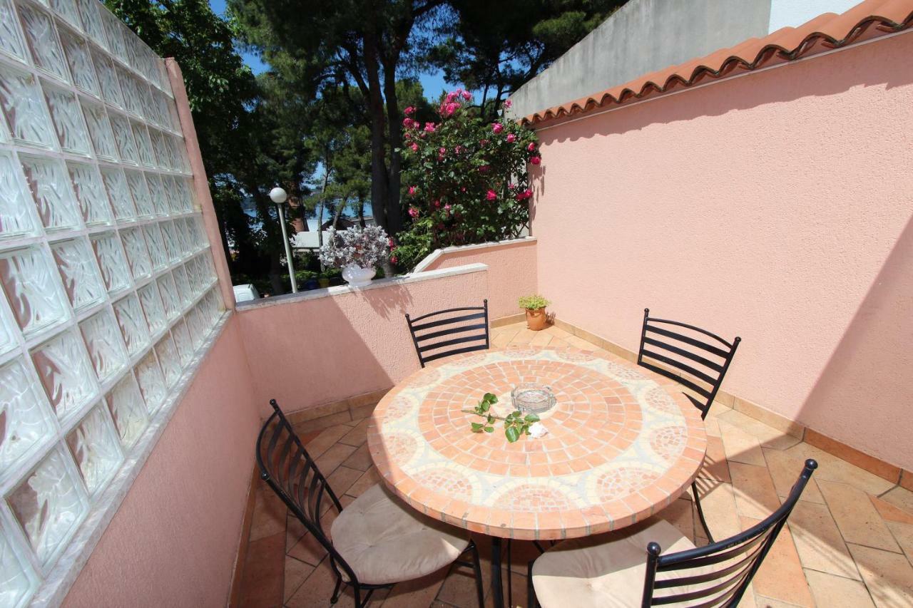 Apartments Villa Lucu Rovinj Exteriör bild