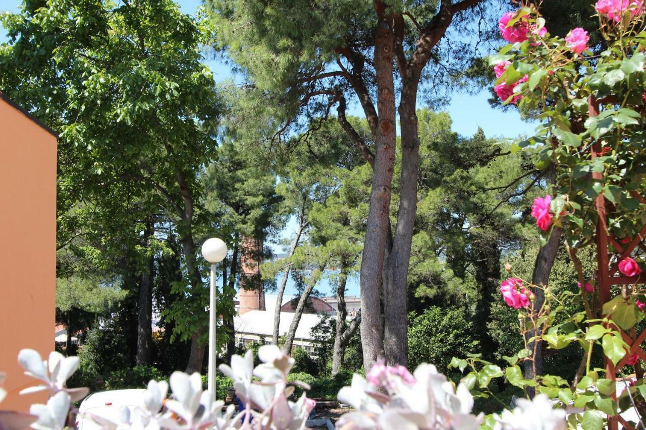 Apartments Villa Lucu Rovinj Exteriör bild