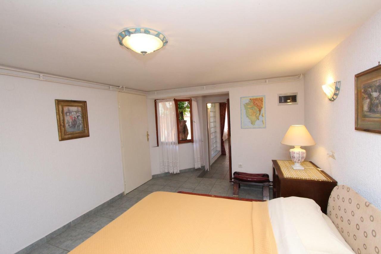 Apartments Villa Lucu Rovinj Rum bild